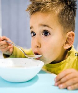 Campanie masă caldă – selecție 10 mese
